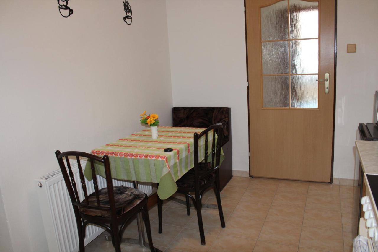 Apartman Rapotin, Jesenicka 296, 3Km Od Termalniho Parku Velke Losiny Dış mekan fotoğraf